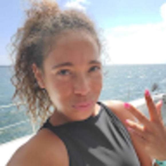 Meet your Posher, Ysaura - Picture 1 of 1